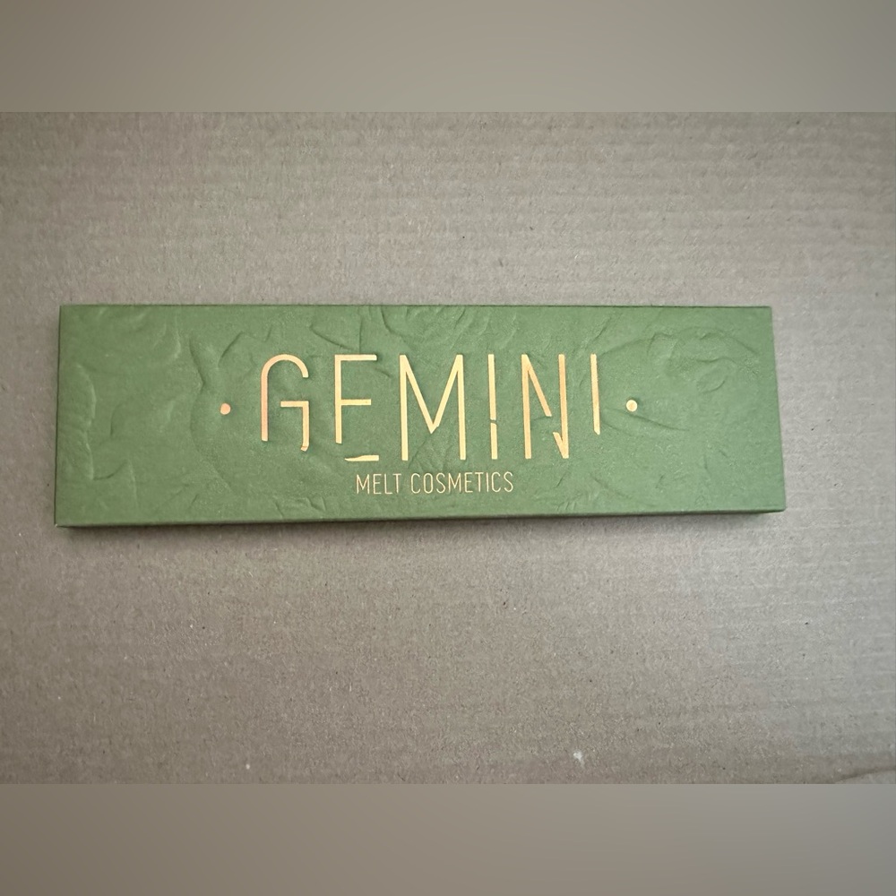 Melt Cosmetics Gemini Palette BNIB - Picture 2 of 2